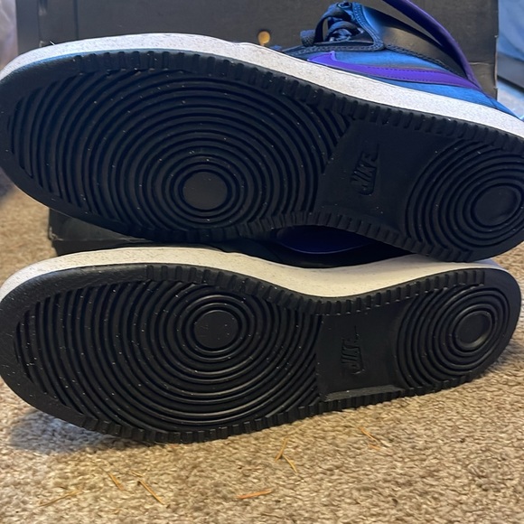 J’s - Picture 2 of 3